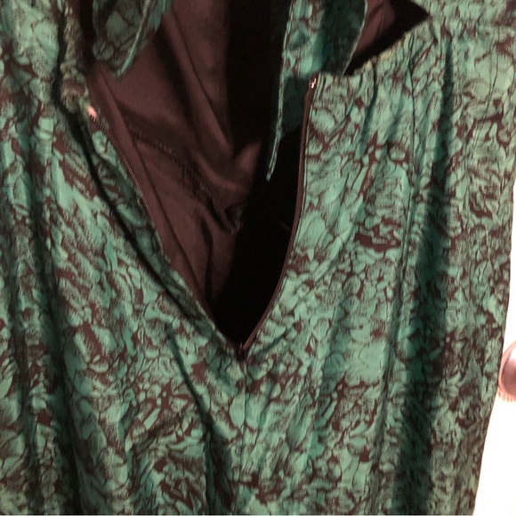 Vintage green & black silk print keyhole tie back jumpsuit - Picture 7 of 7